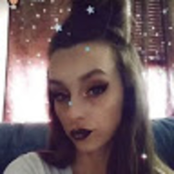 Meet your Posher, Mya - Picture 1 of 1